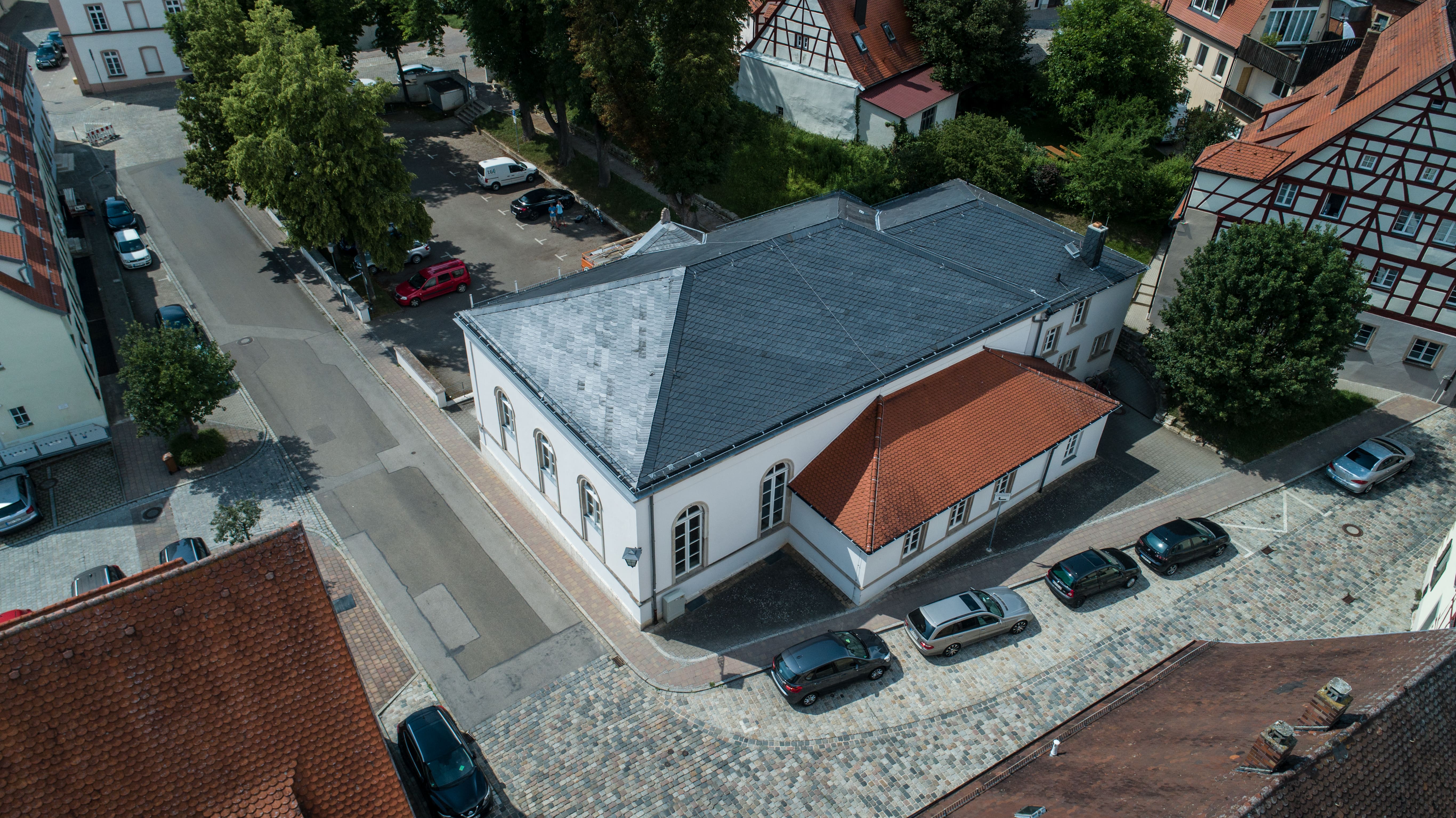 Turnhalle-hinten-min